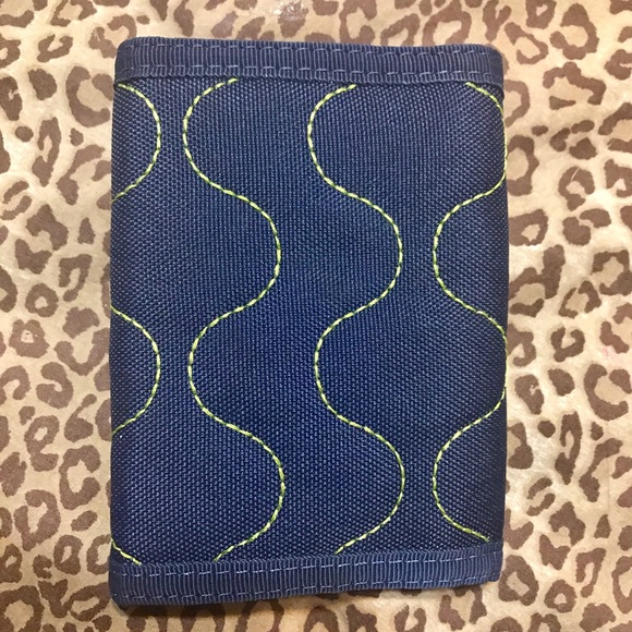 PUMA Velcro Wallet - Picture 2 of 5